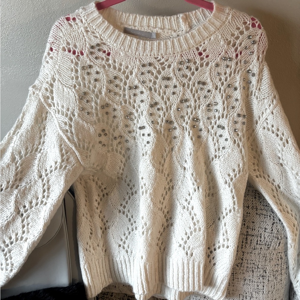 Sweater with rhinestones